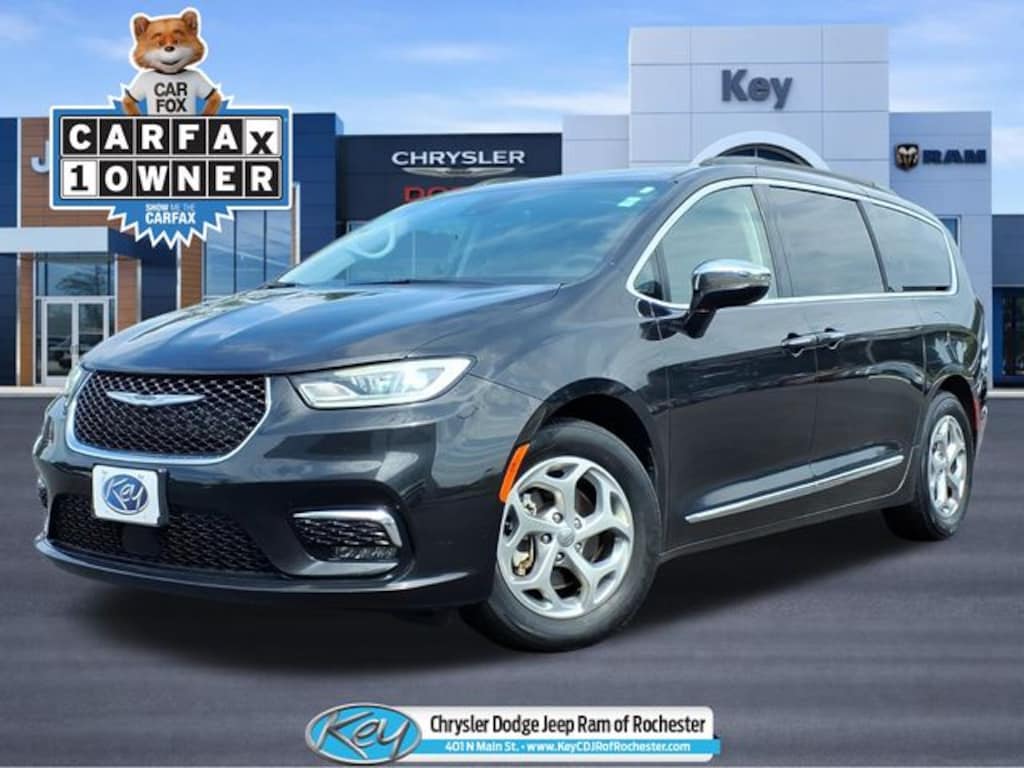 Used 2023 Chrysler Pacifica Limited Van Passenger Van