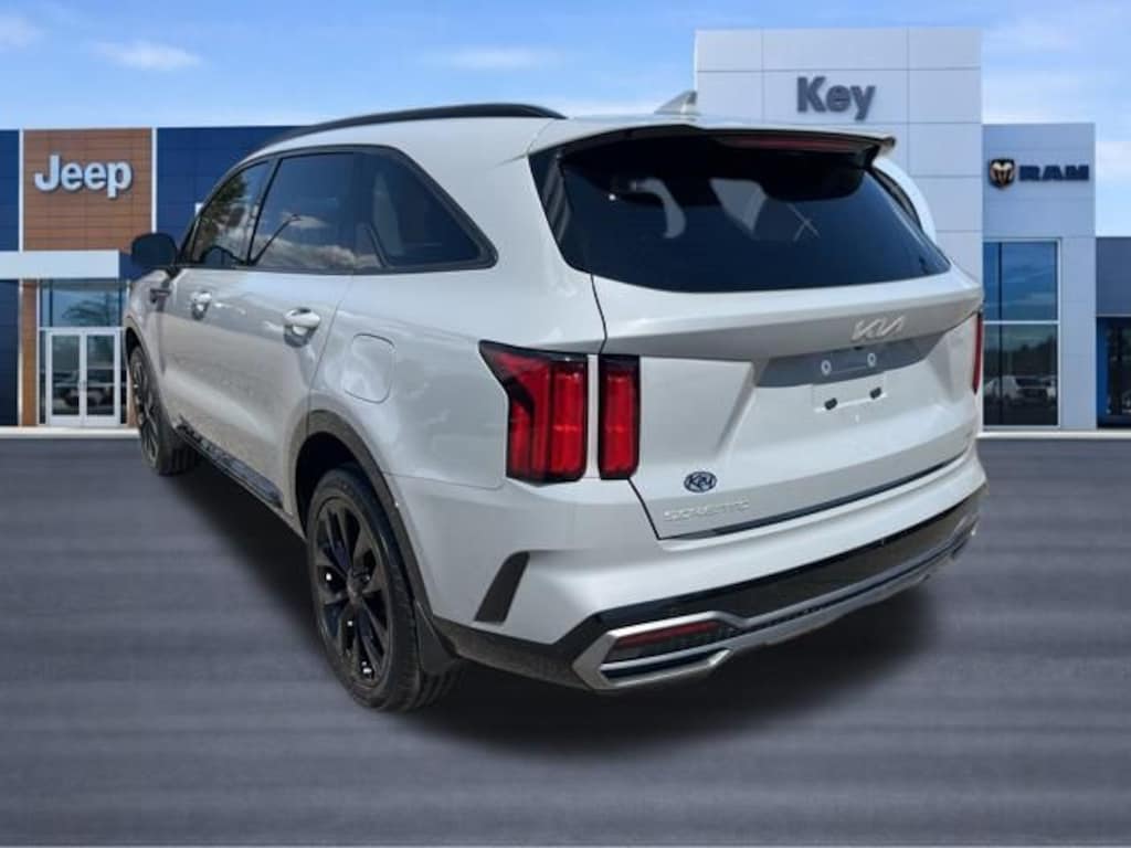 Used 2023 Kia Sorento SX SUV