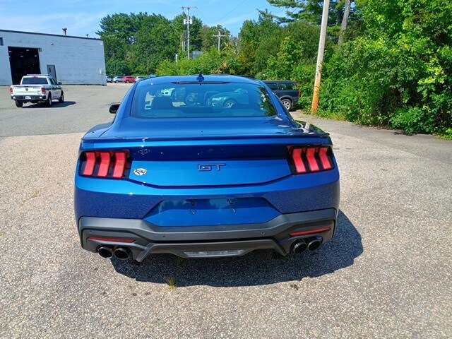 2024 Ford Mustang GT Premium photo 4
