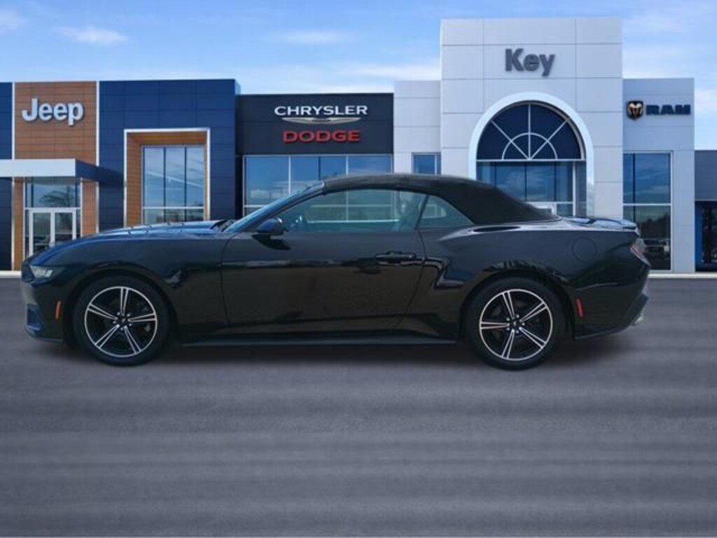 Used 2024 Ford Mustang Convertible