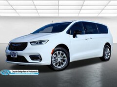 2026 Chrysler Pacifica Select Passenger Van