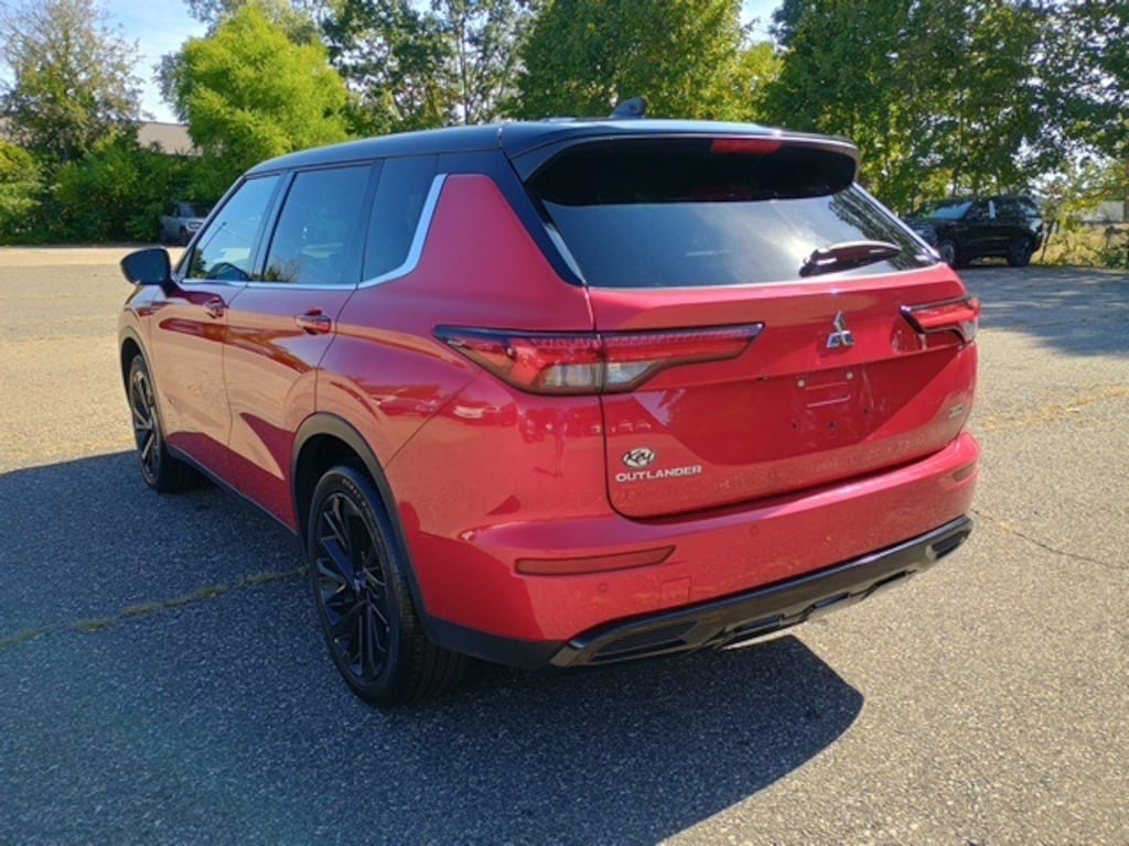 Used 2023 Mitsubishi Outlander SEL SUV