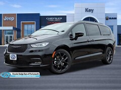 2026 Chrysler Pacifica Limited Passenger Van