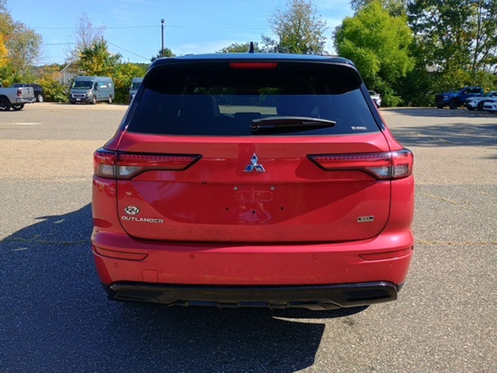 Used 2023 Mitsubishi Outlander SEL SUV