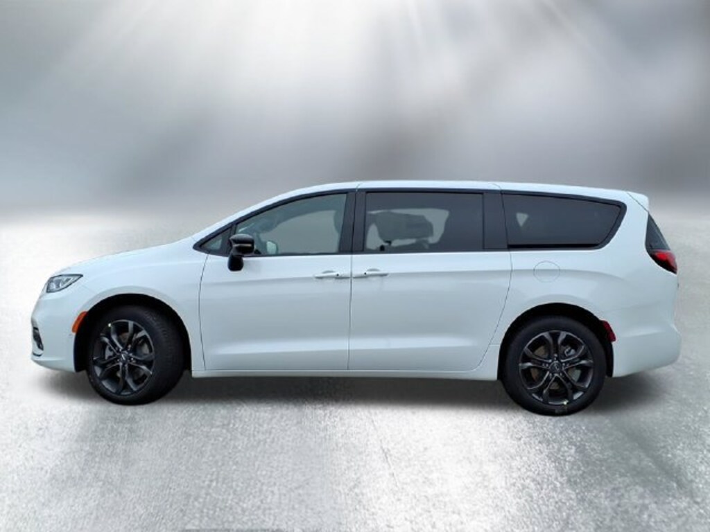 Used 2026 Chrysler Pacifica Select Van Passenger Van