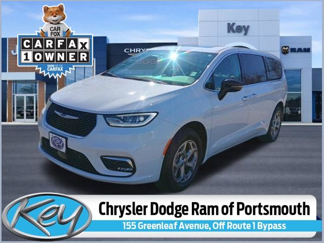2024 Chrysler Pacifica Limited AWD's photo