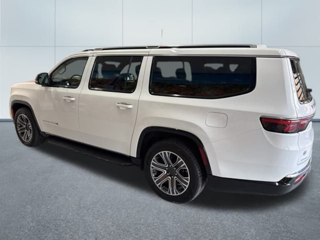 Used 2023 Jeep Wagoneer L Series II SUV