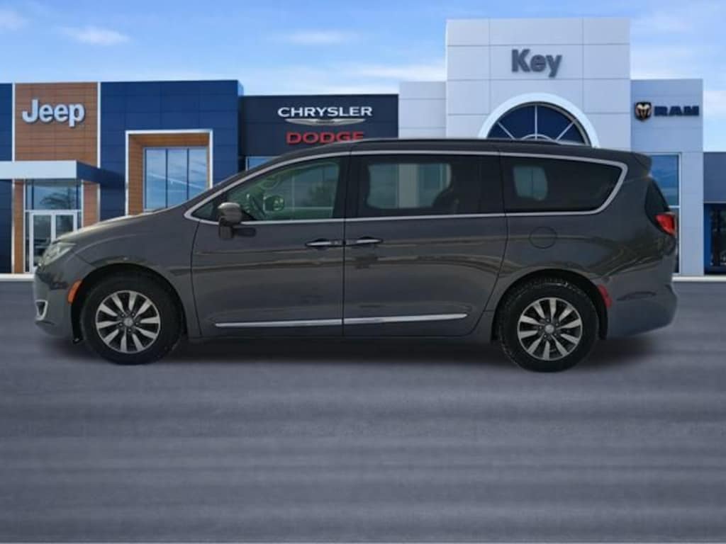 Used 2019 Chrysler Pacifica Touring L Plus Van Passenger Van