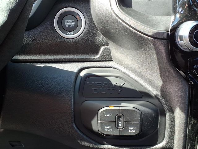 2025 RAM 3500 Tradesman - Photo 17