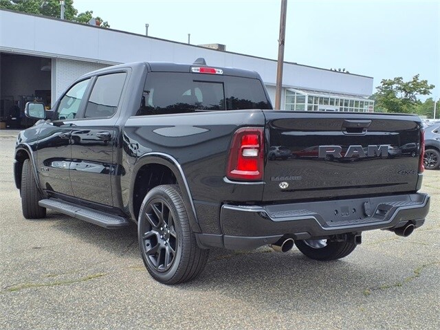 2026 Ram 1500 Laramie photo 3