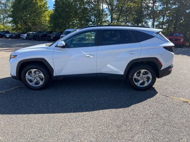 2022 Hyundai Tucson SEL photo 2