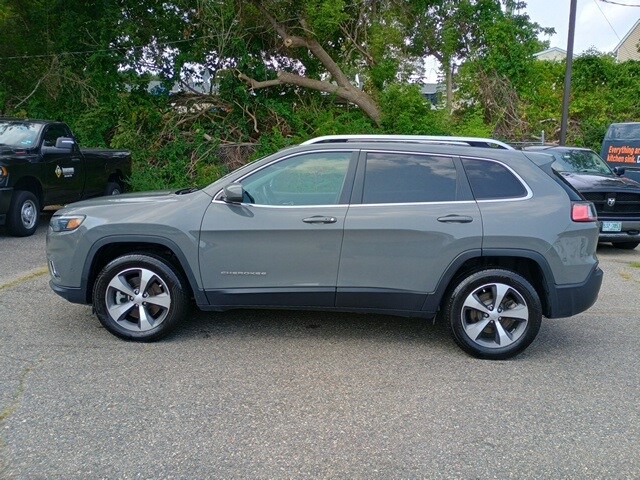 2021 Jeep Cherokee Limited photo 2