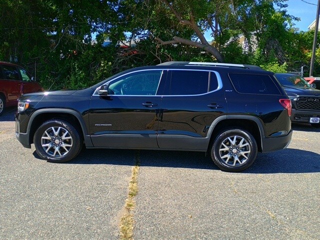 2023 Gmc Acadia SLT photo 2