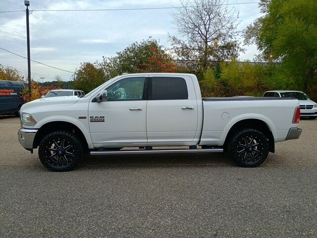 2015 Ram 2500 Laramie photo 2