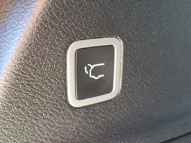 2026 Chrysler Pacifica Select - Photo 13