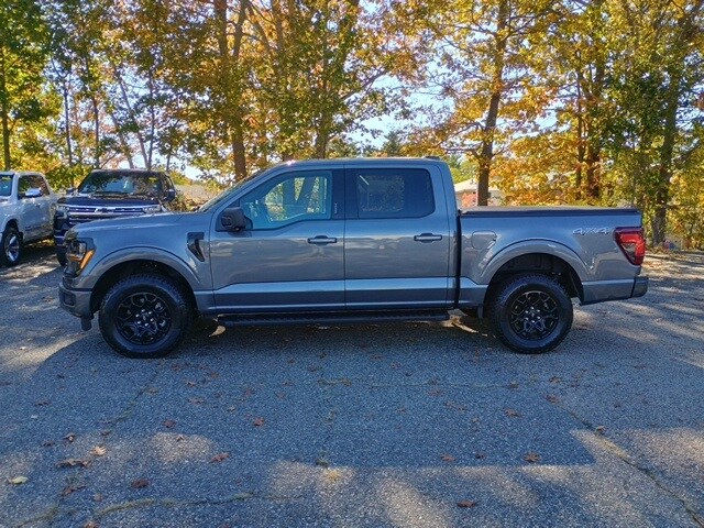 2024 Ford F-150 XLT photo 2