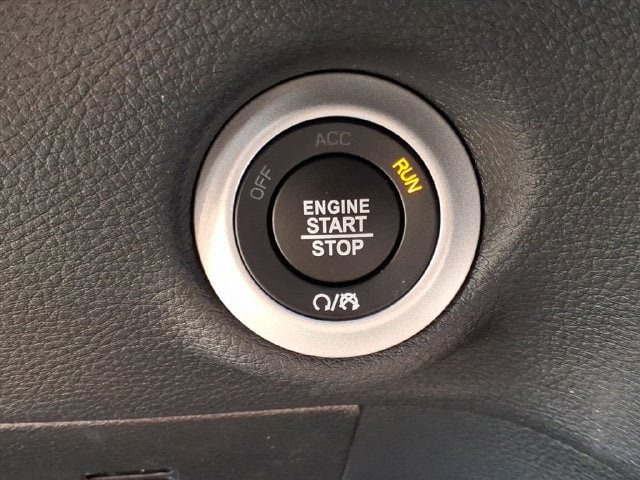 2026 Chrysler Pacifica Select - Photo 20