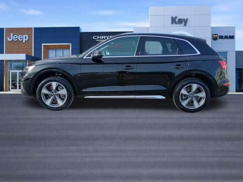 Used 2023 Audi Q5 40 Premium SUV
