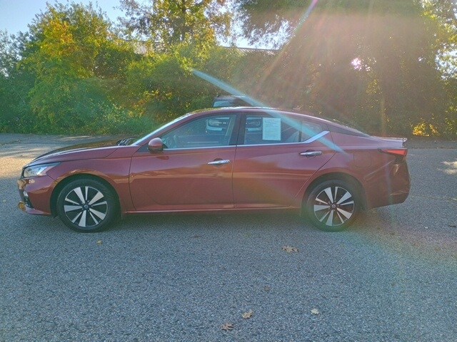 2022 Nissan Altima 2.5 SL photo 2