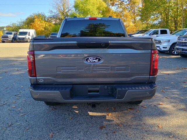 2024 Ford F-150 XLT photo 4