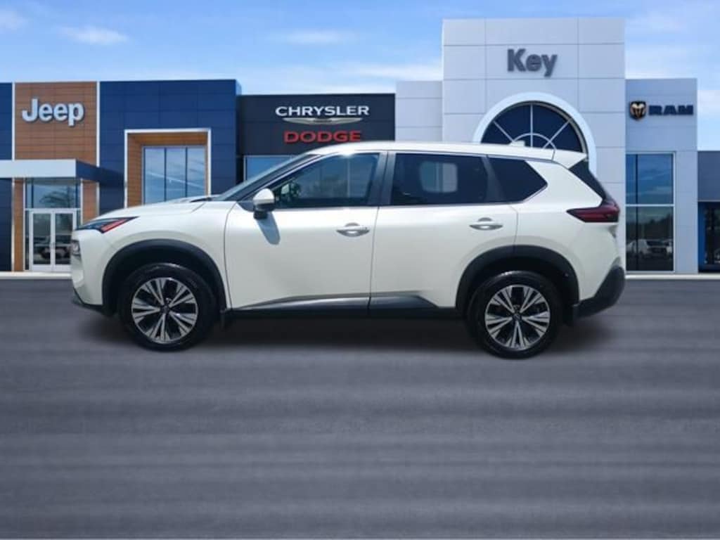 Used 2022 Nissan Rogue SV SUV