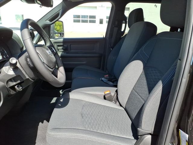 2025 RAM 3500 Tradesman - Photo 11