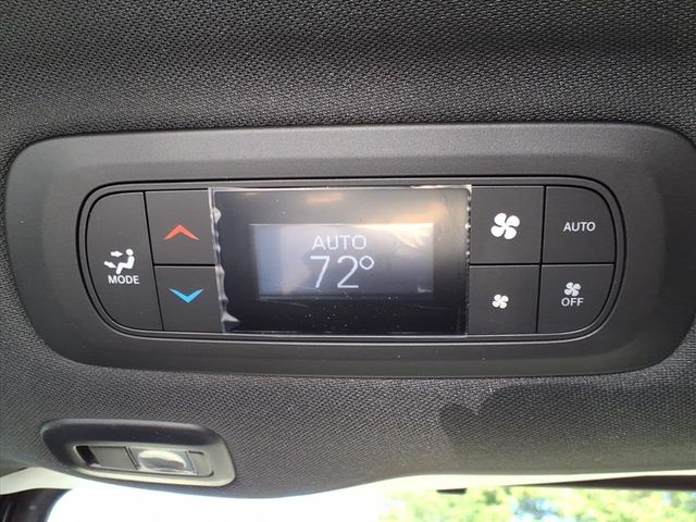 2026 Chrysler Pacifica Select - Photo 15