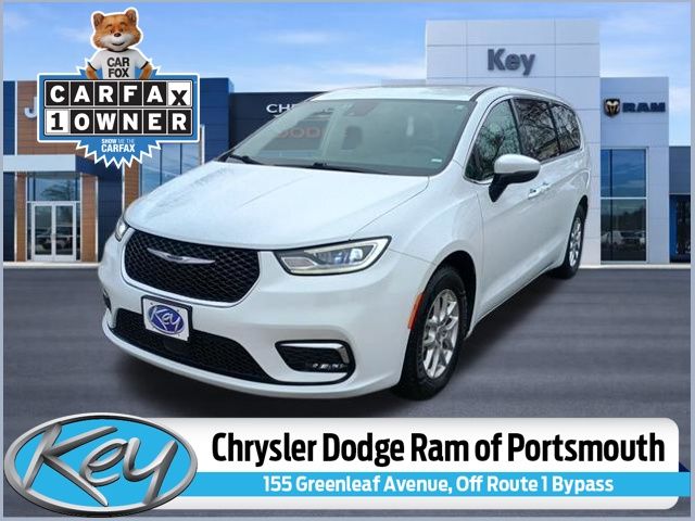 2023 Chrysler Pacifica Van Passenger Van 