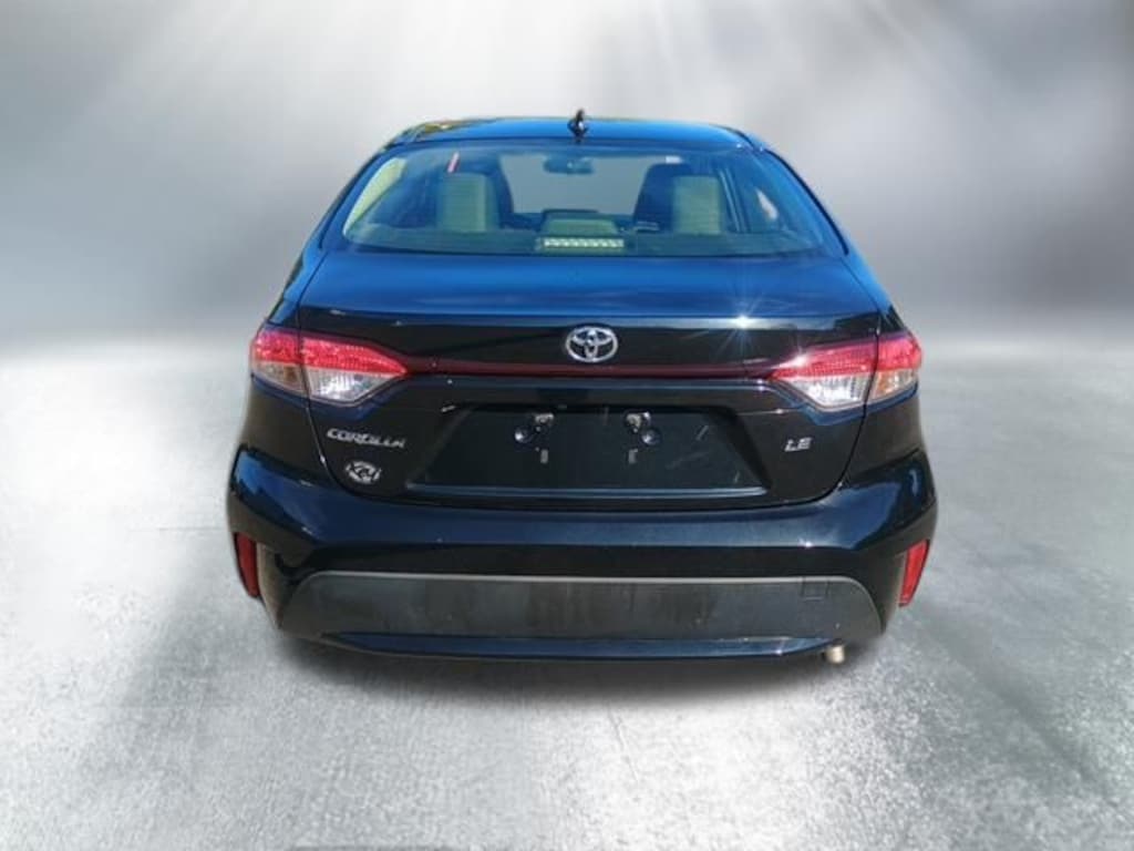 Used 2022 Toyota Corolla LE Sedan