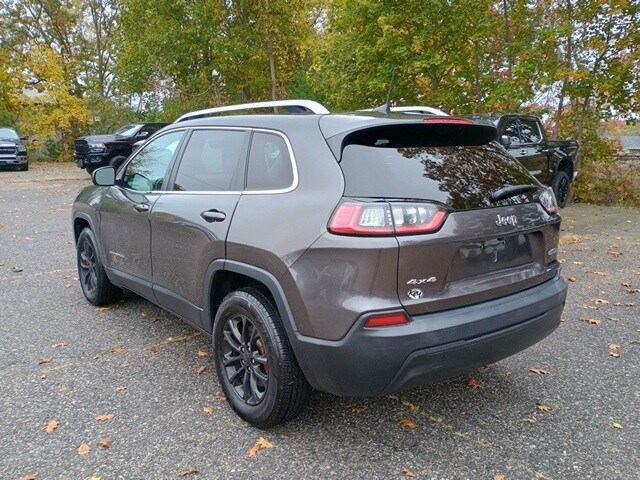 2019 Jeep Cherokee Latitude photo 2