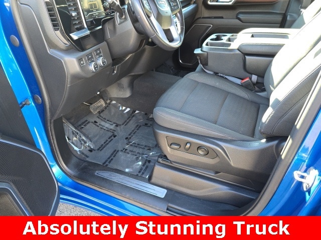 Used 2022 GMC Sierra 1500 Elevation with VIN 3GTPUCEK2NG670442 for sale in Portsmouth, NH