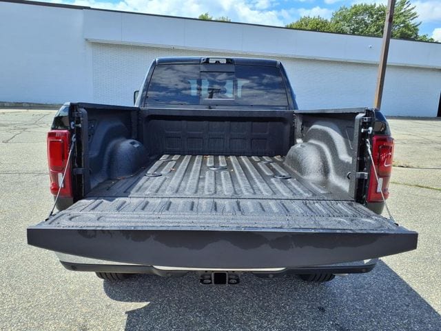 2025 RAM 2500 Tradesman - Photo 7