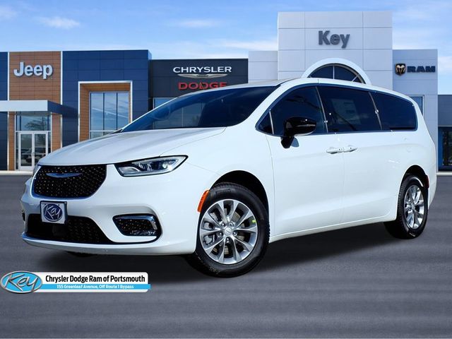 2026 Chrysler Pacifica Select AWD's photo