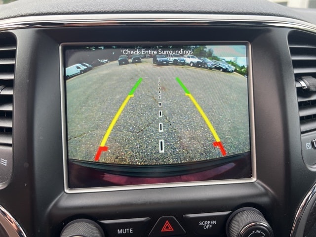 2018 Jeep Grand Cherokee Laredo Altitude photo 3