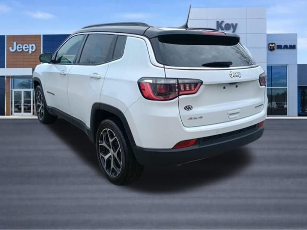 Used 2024 Jeep Compass Limited SUV