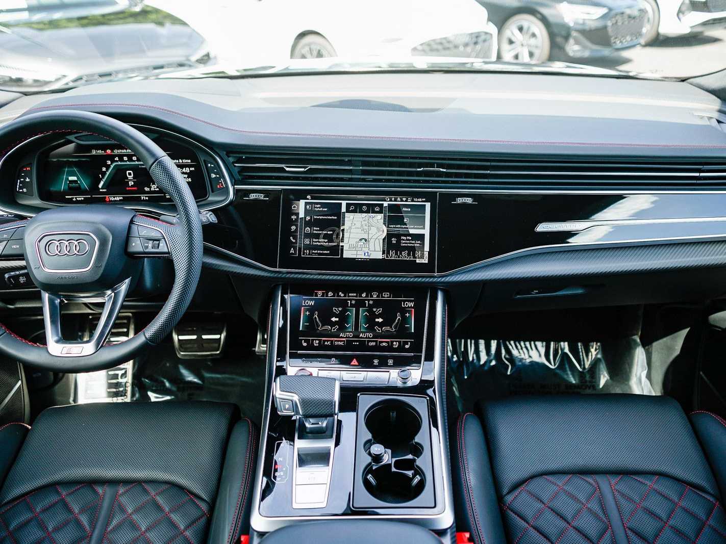 Thumbnail: 2026 Audi SQ8 - 12