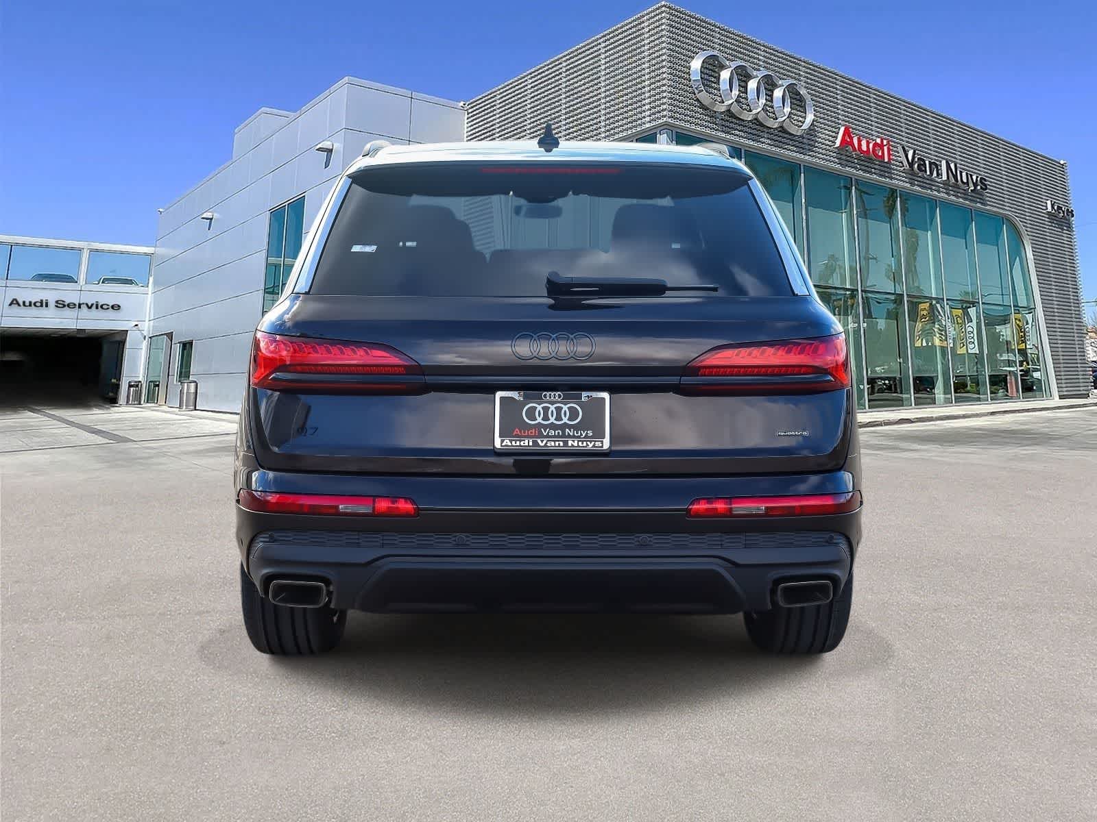 Thumbnail: 2026 Audi Q7 - 5