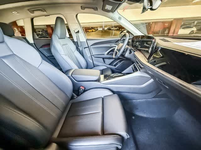 Thumbnail: 2025 Audi Q5 - 17