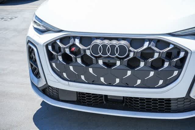 Thumbnail: 2025 Audi SQ5 - 9