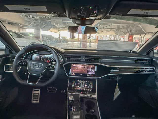 Thumbnail: 2025 Audi RS 7 - 12