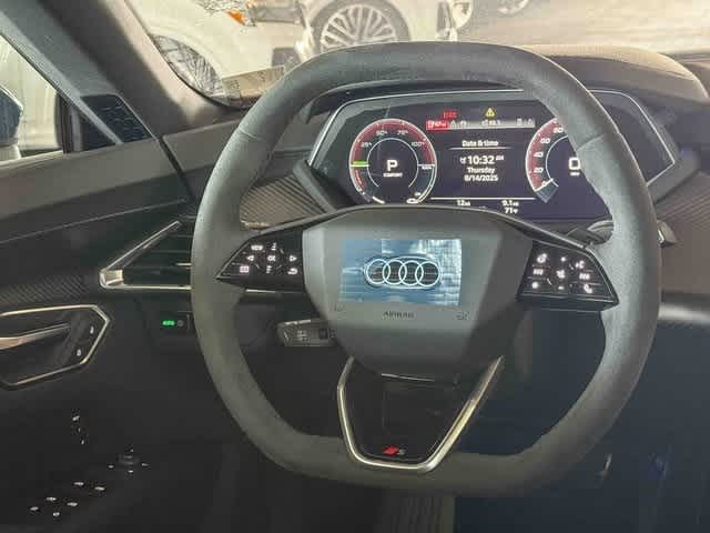 Thumbnail: 2025 Audi e-tron GT - 15