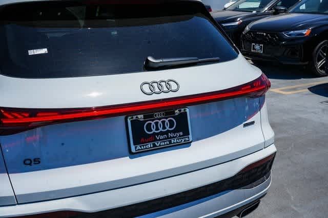 Thumbnail: 2025 Audi Q5 - 12