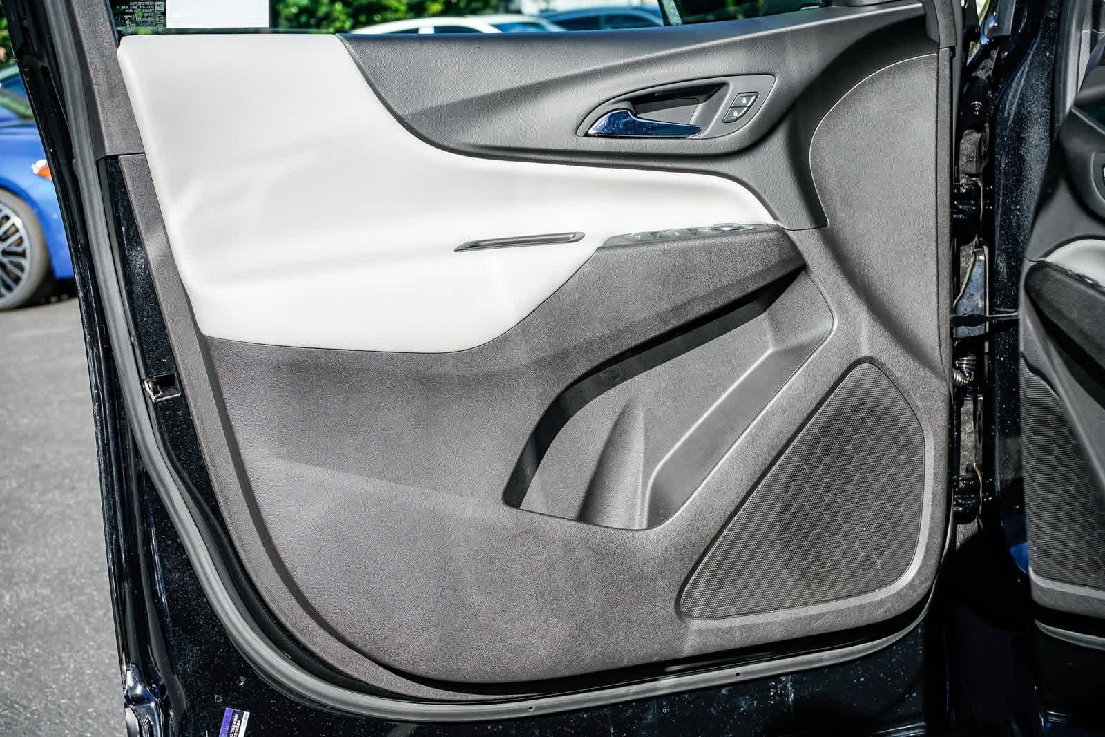 Thumbnail: 2019 Chevrolet Equinox - 18