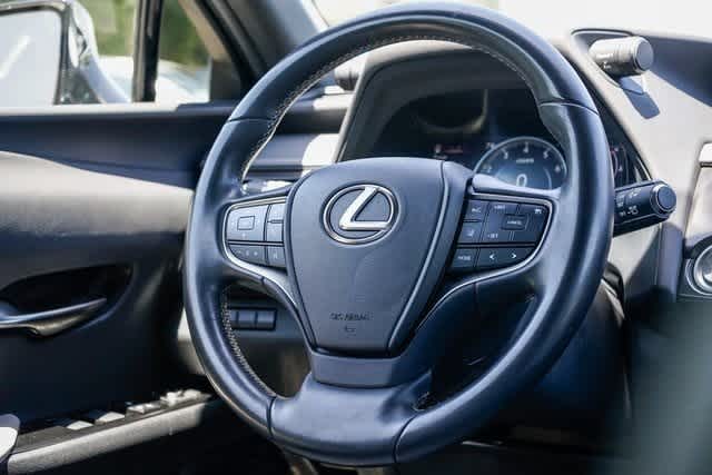 Thumbnail: 2020 Lexus UX - 14