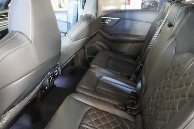 Thumbnail: 2025 Audi SQ7 - 28