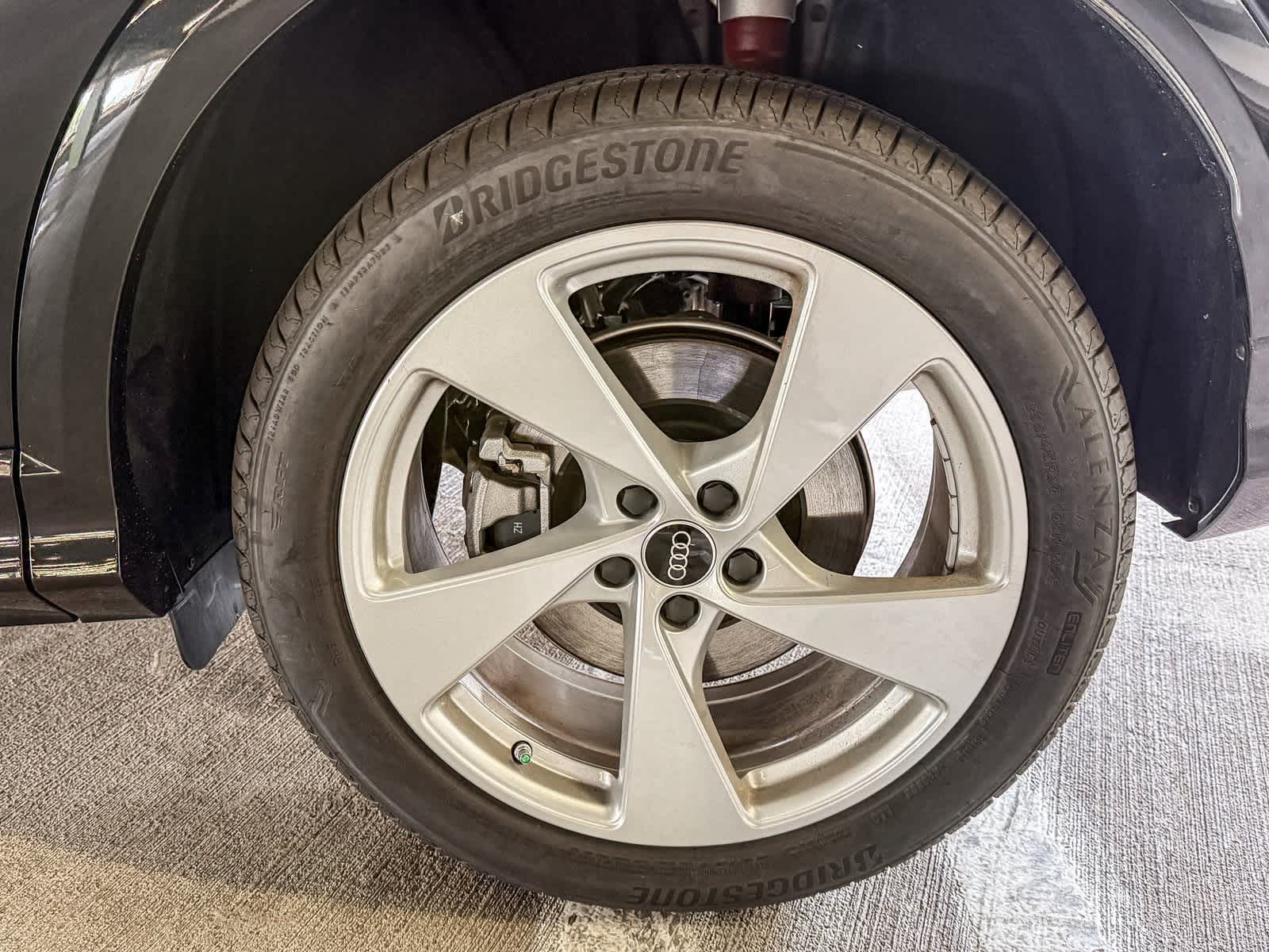 Thumbnail: 2025 Audi Q5 - 8