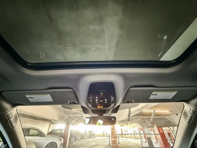 Thumbnail: 2025 Audi Q5 - 16