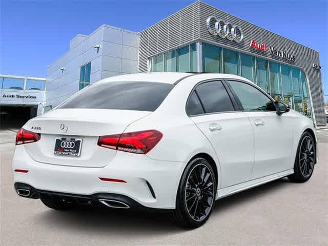 2022 Mercedes Benz A 220 photo 4