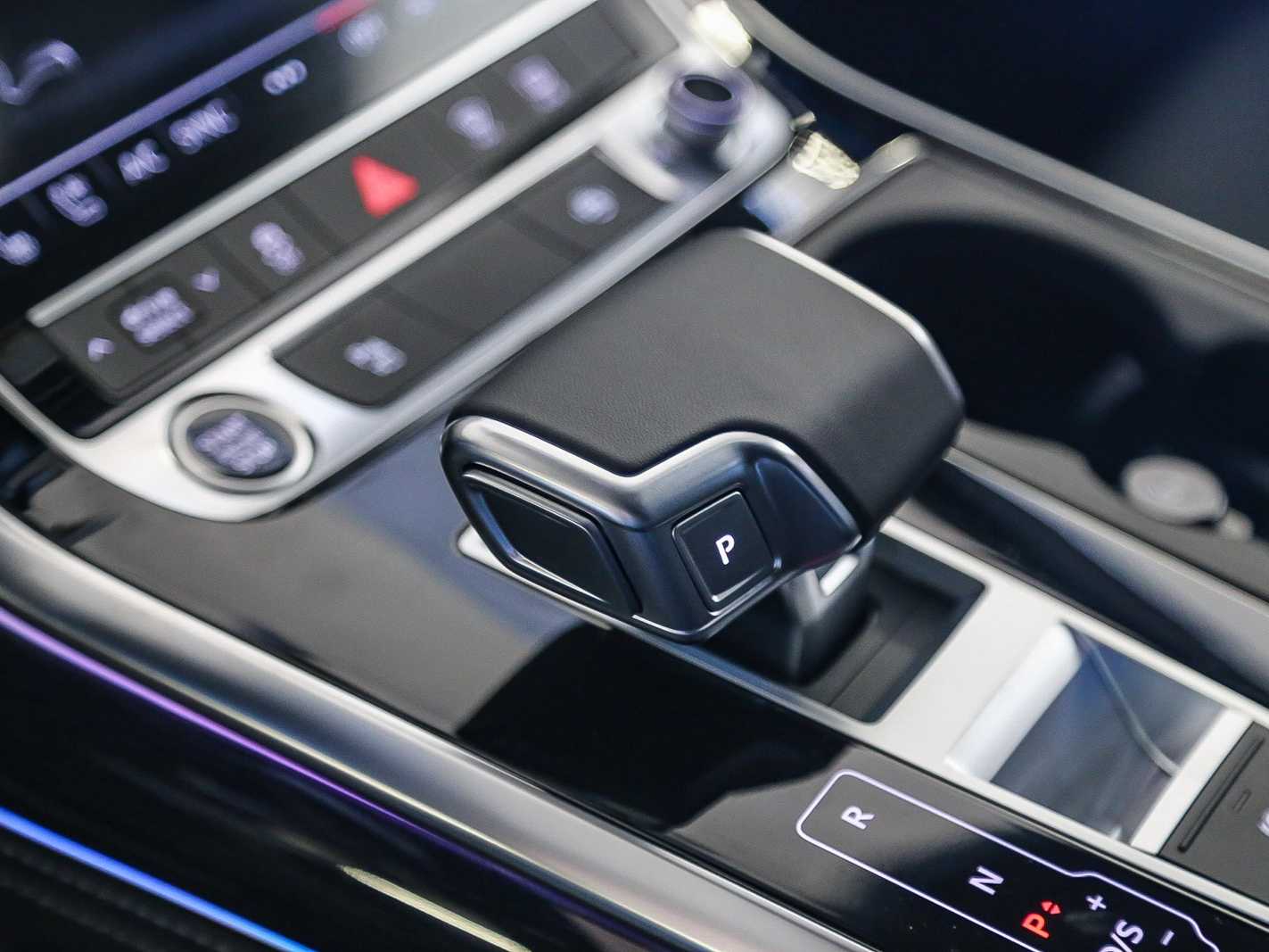 Thumbnail: 2026 Audi Q7 - 19