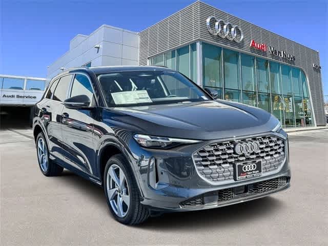 Thumbnail: 2025 Audi Q5 - 3